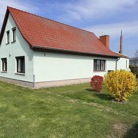 Haus Für Monteure * Zehna