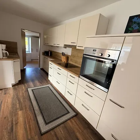 Haus Fuer Monteure * Zehna