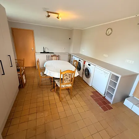 Apartment Haus Für Monteure