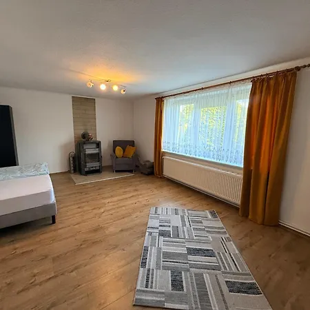 Apartment Haus Für Monteure *