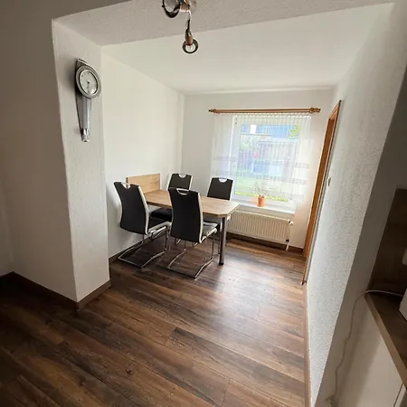 Apartment Haus Für Monteure Zehna